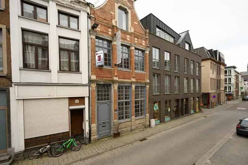 Magazijn Loods Te Koop Turnhout 1300m² Kantoor Parking