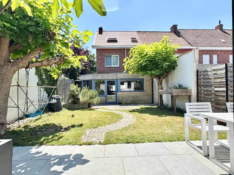 Huis te Koop: 4 Slaapkamers, Dubbele Garage, Sportpark Kuurne