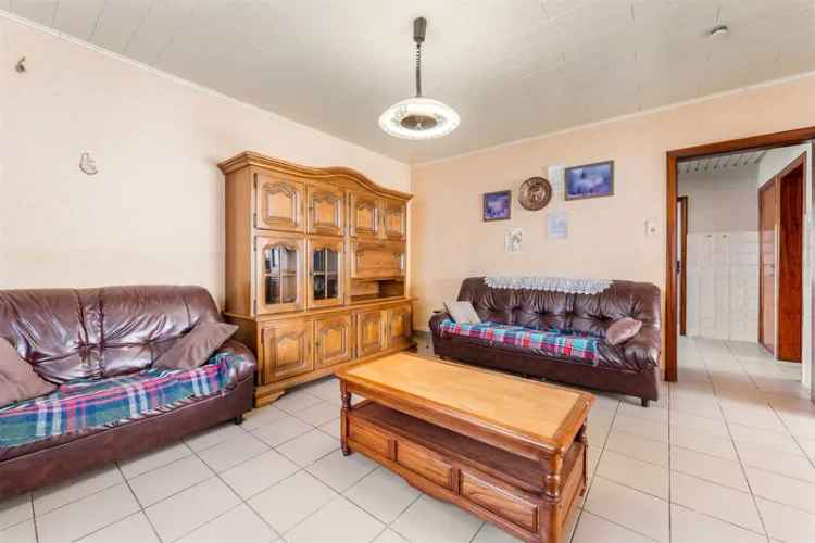 Huis te koop Ham: 4 slaapkamers, grote tuin en garage