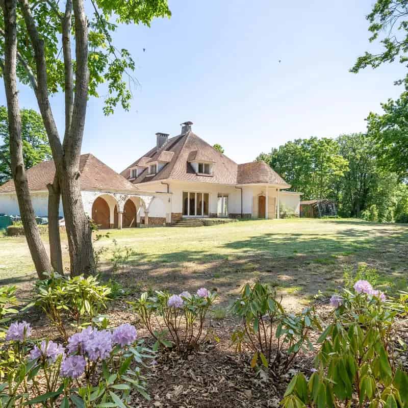 Huis te koop: Karaktervolle villa te renoveren nabij Leuven