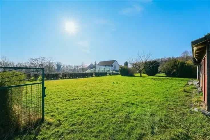 Villa te koop: Ruime gezinswoning met atelier en duurzame features
