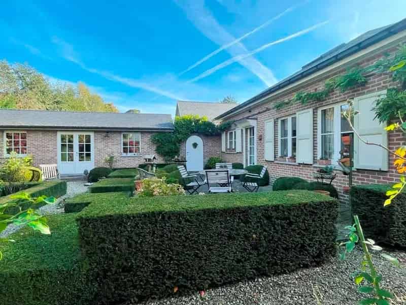 Villa te koop Sint-Martens-Latem: Rustig, ruim en onderhoudsvriendelijk