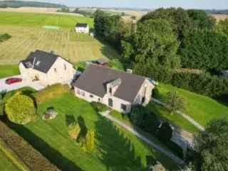 Villa te koop met karakter in Mettet met 4 slaapkamers en tuin