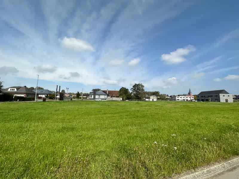 Bouwgrond Ophasselt: 843m² Villabouwgrond Nabij Scholen en Natuur