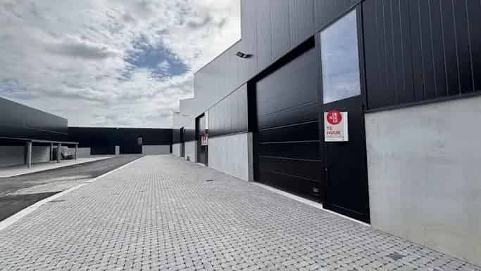 KMO Unit te Huur Zwevegem 180m2
