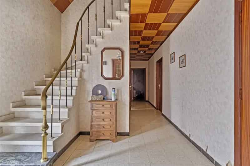 Te renoveren 4-slaapkamer woning Sint-Lievens-Houtem
