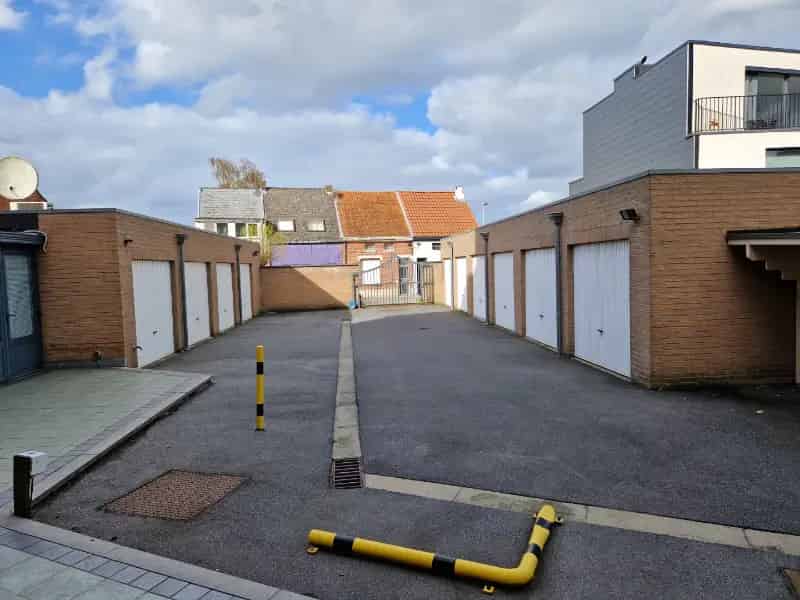 Appartement te koop Lebbeke 2 slaapkamers lift garage