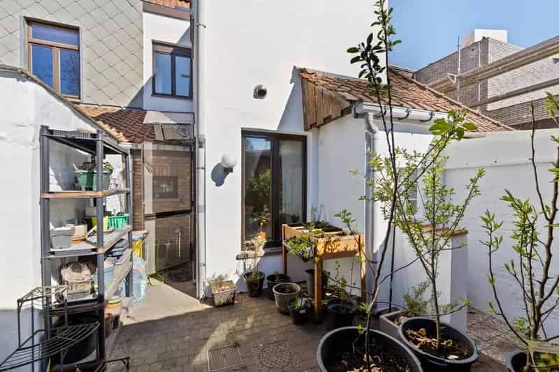 Instapklare woning 4 slaapkamers tuin