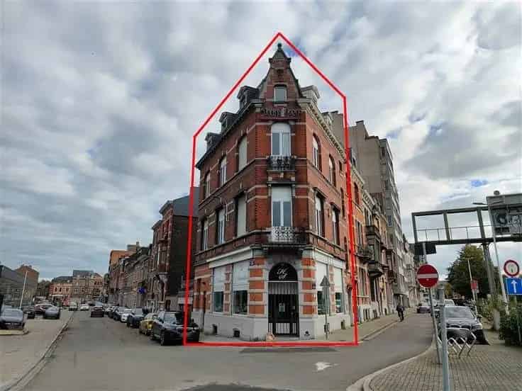 Appartementsgebouw Te Koop  6 Appartementen  Investering  Vennes
