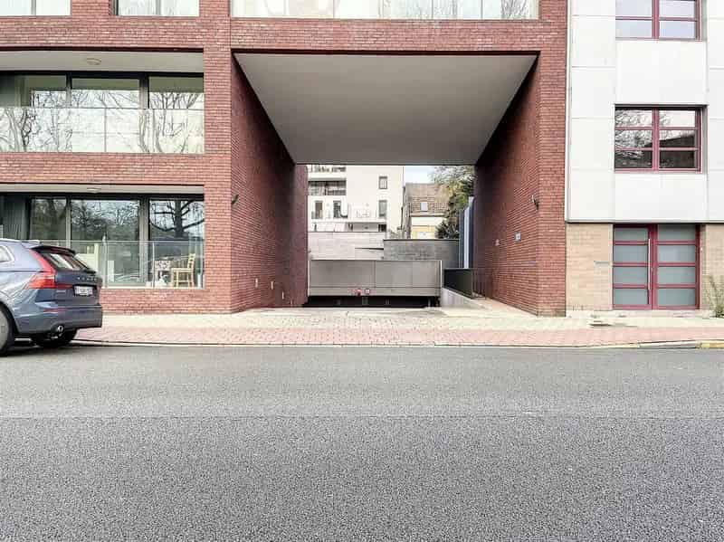 Ondergrondse staanplaats Prijs op aanvraag