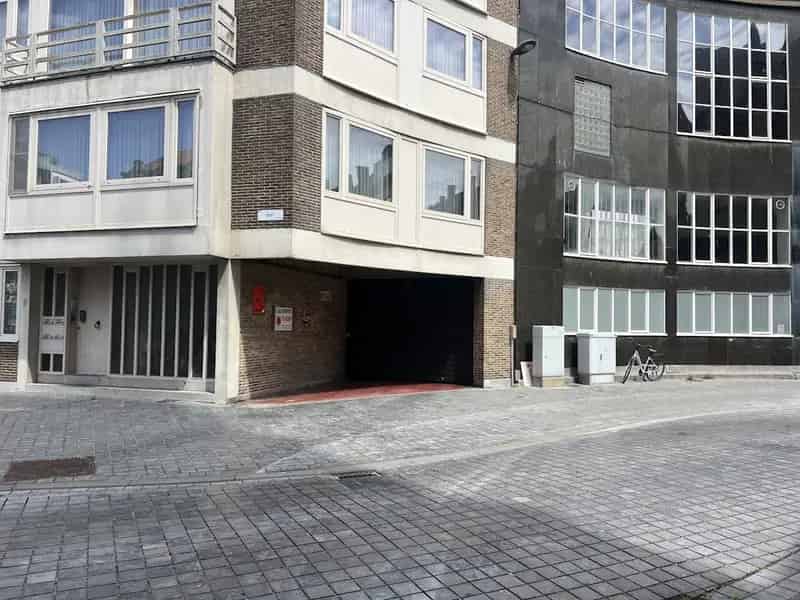 Garagebox te Koop Oostende Gentstraat