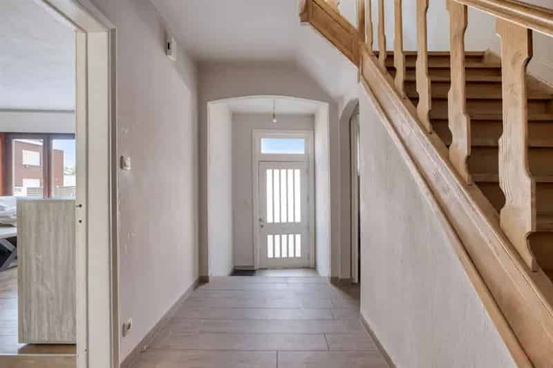 Gerenoveerde 4 Slaapkamerwoning te Huur Oudenaarde