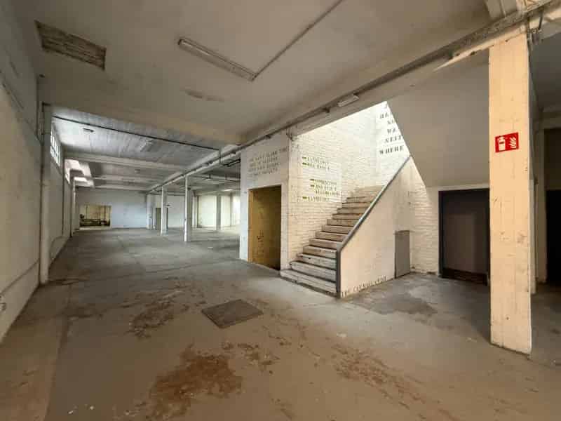 Magazijn te Huur Sint-Amandsberg 1200m²