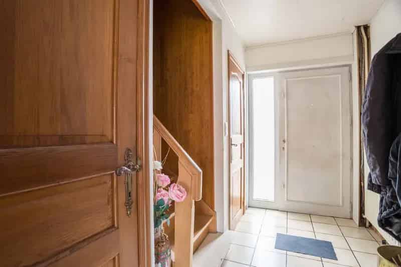 Huis te huur te Tiegem: Rustige woning met 3 slaapkamers en tuin