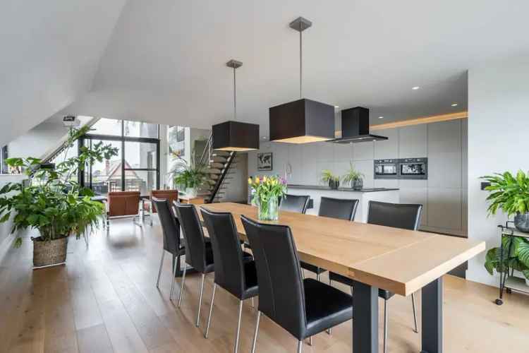 Luxe Penthouse 245m² te Minderhout 4 slaapkamers A-label