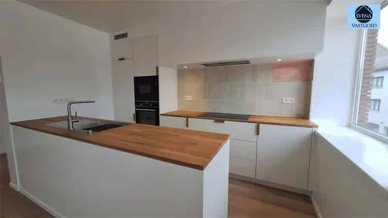 Gerenoveerd Appartement 2 slaapkamers Nederbrakel