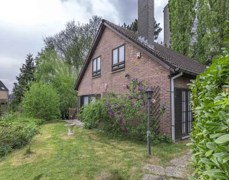 Huis te huur Sint-Agatha-Berchem - Charmante villa met tuin en 2 parkeerplaatsen