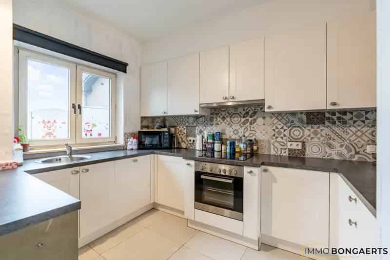 Instapklare woning Maasmechelen 2 slaapkamers garage