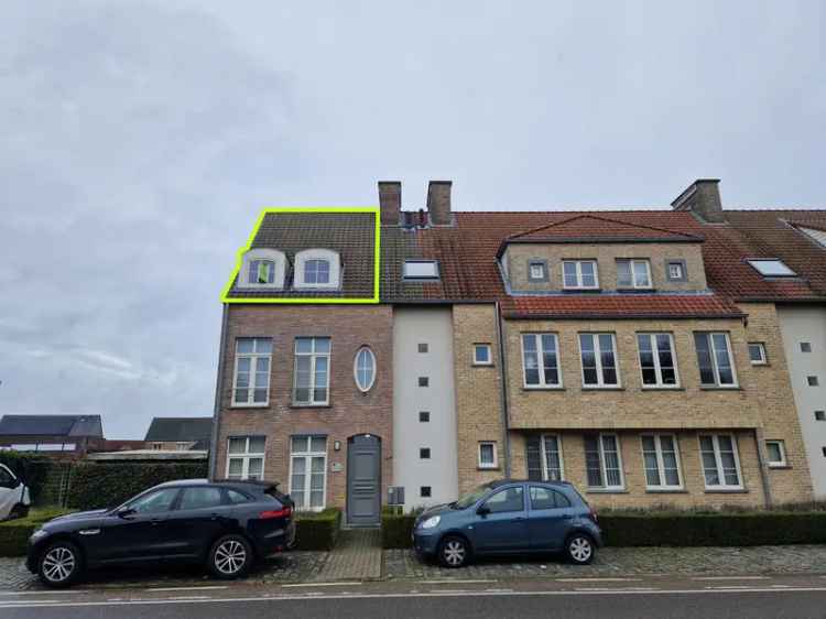 Cosy Dakappartement te Arendonk met Terras en Autostaanplaats