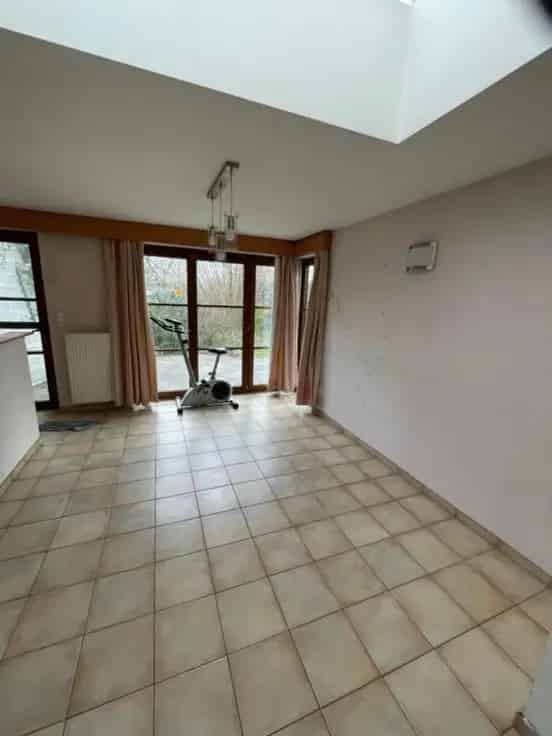 Huis Te Koop 3 slaapkamers Garage Tuin