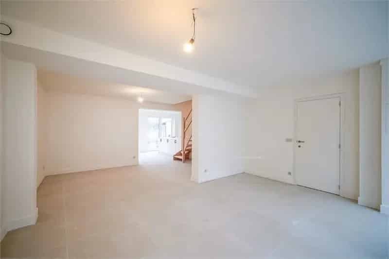 Moderne woning te Zandvoorde 3 slaapkamers instapklaar