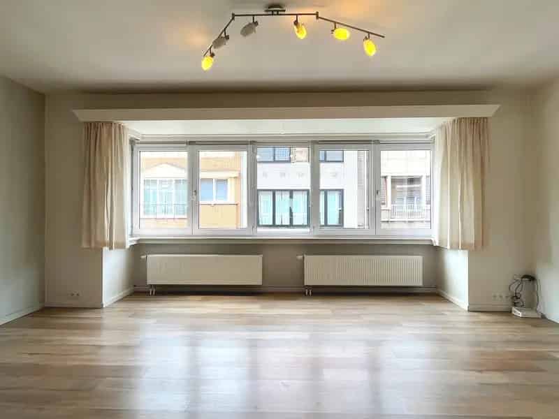 Appartementengebouw Sint-Amandsberg: 2 Appartementen met Garage