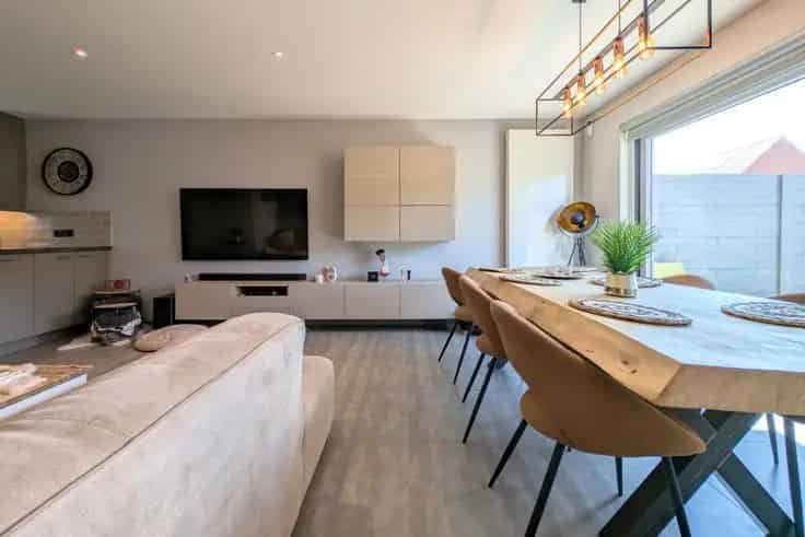Huis Te Koop Zelzate Ruime gezinswoning 211m2 EPC A label