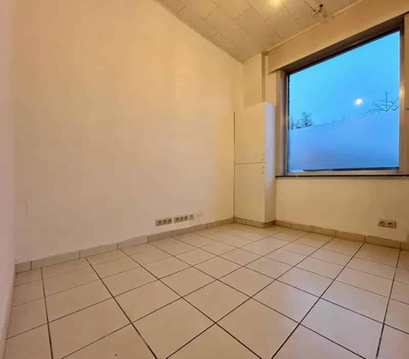 Huis te Koop 3 slaapkamers  tuin bureel