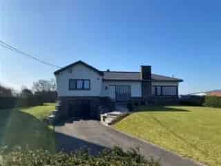 Villa te koop Rummen - Grote woning met renovatiepotentieel