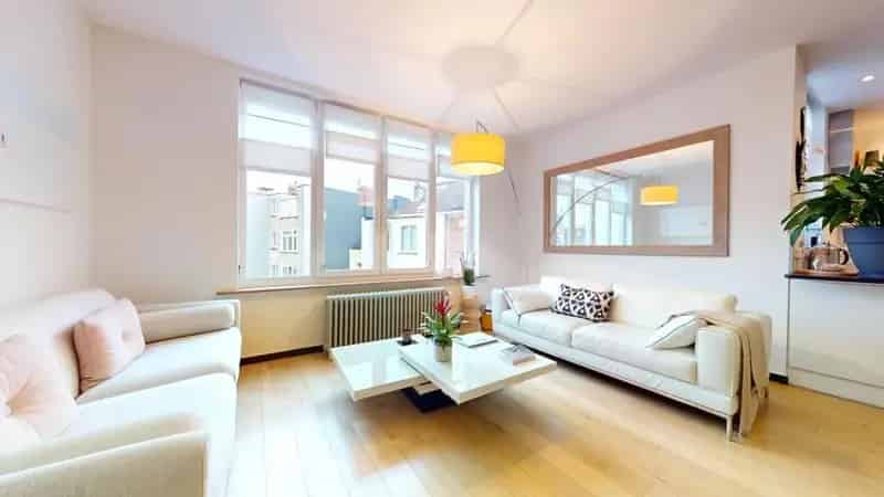 Appartement te Etterbeek 3 slaapkamers 117m²