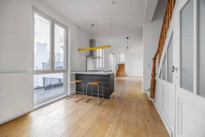 Duplexappartement te huur 120m² met terras en kelder