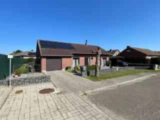 Villa te koop Rummen - Instapklare woning met zonnige tuin
