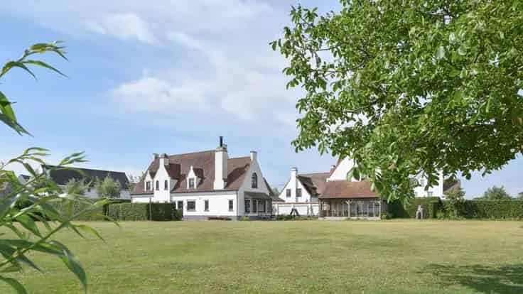 Huis Te Koop: Villa met Adembenemende Zichten