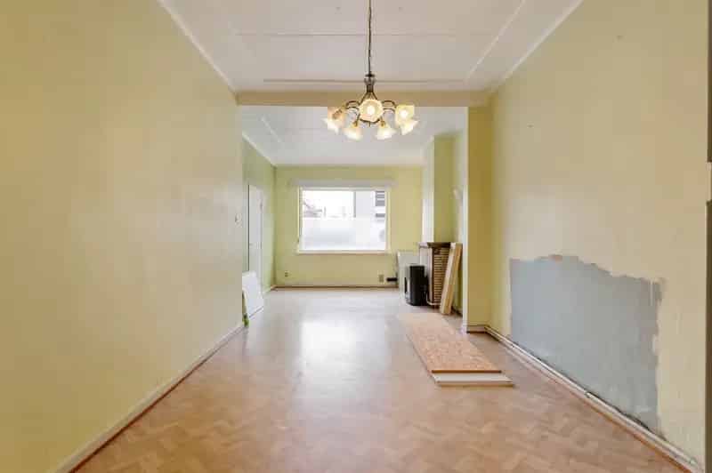 Woning 3 Slaapkamers Vlakbij R6
