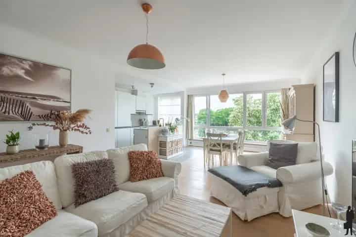 Appartement te Koop Berchem 3 Slaapkamers Lichtrijk