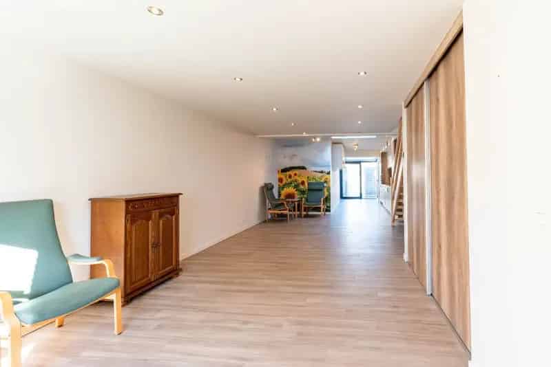 Gerenoveerde woning met 2 slaapkamers