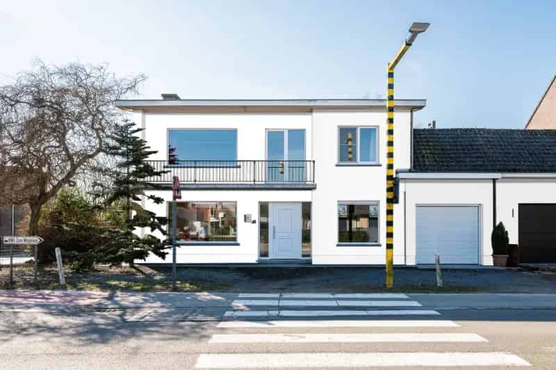 Huis te Koop Zomergem: Ruime gezinswoning