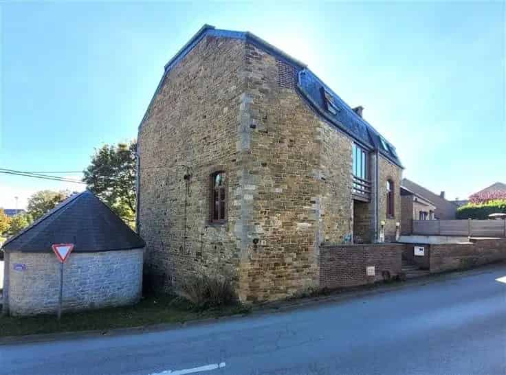 Huis Te Koop Hamois: Woning en Handelsruimte