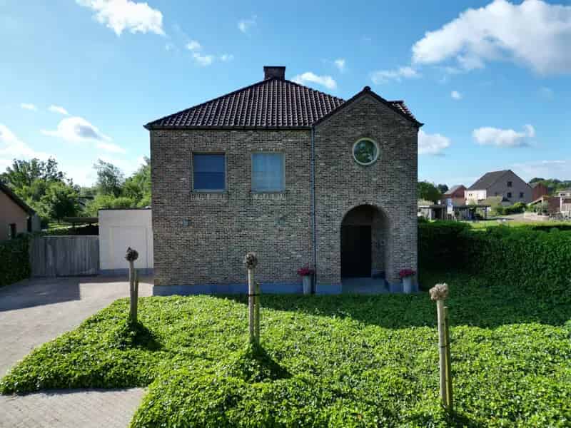 Luxe Villa met Verwarmd Zwembad en Tuin