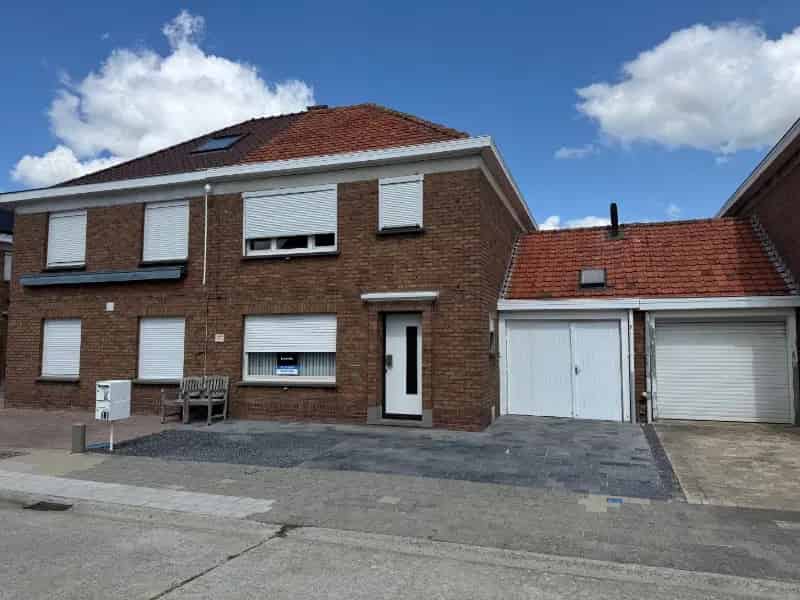 Te Huur: Gezellige Rijwoning Nabij Centrum