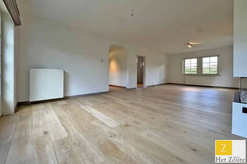 Opgefriste woning met tuin Ramskapelle