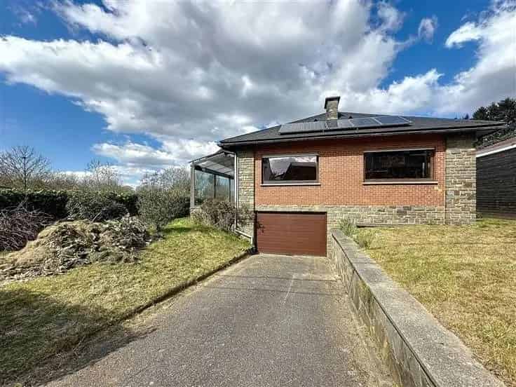 Huis te koop te Retinne: 3 slaapkamers, zwembad en zonnepanelen