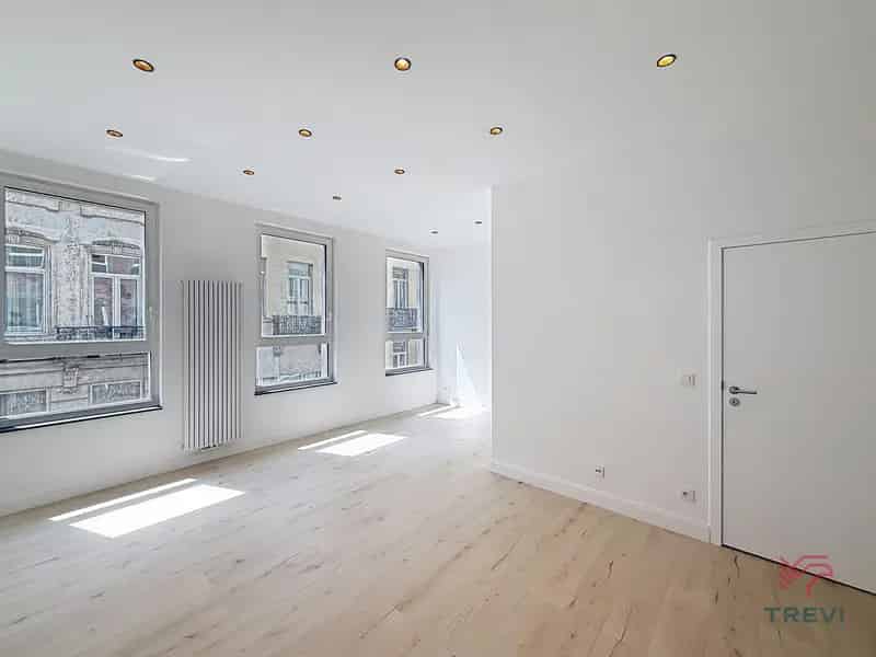 Gerenoveerde Studio te Huur Ixelles Flagey