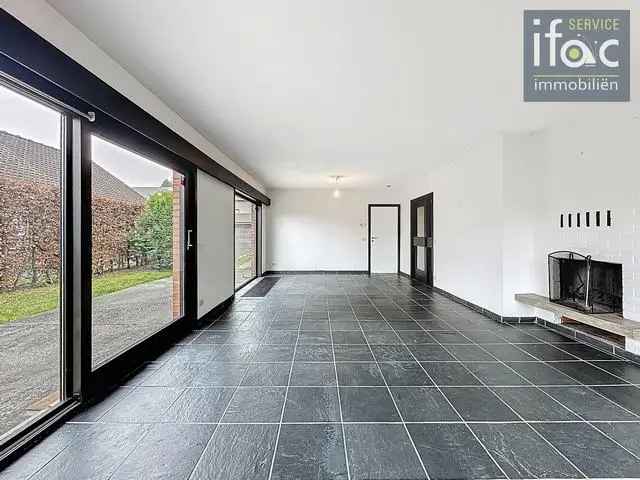 Huis te koop Hoeilaart: 2 slaapkamers, tuin, garage