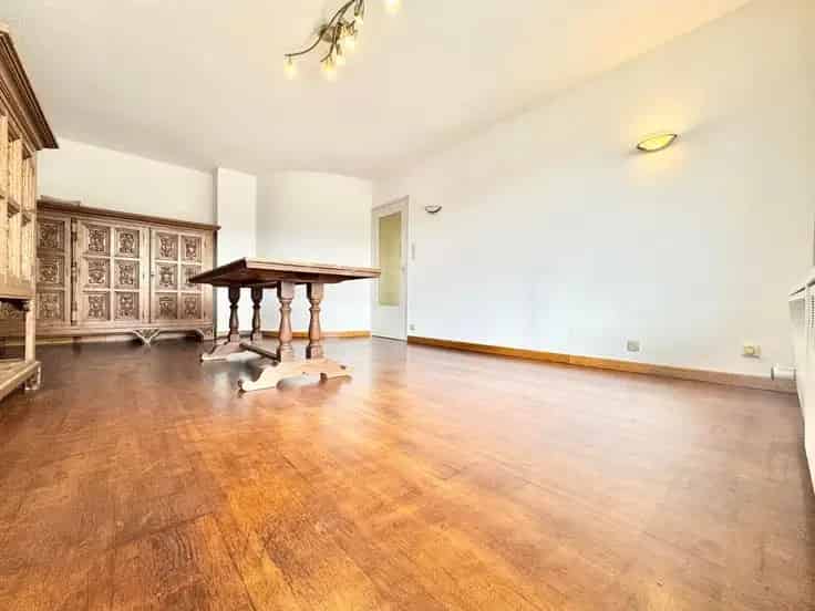 Appartement Te Koop Seraing 2 slaapkamers groot terras