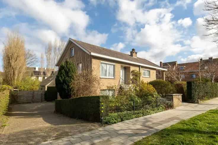 Riant Wonen in Vrijstaande Villa Brugge Kristus Koning
