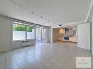 Gelijkvloers appartement te koop Laken
