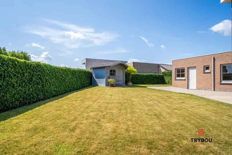 Huis te koop Ledegem: Ruime woning met tuin