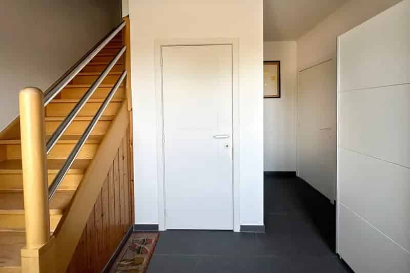 Instapklare woning met landbouwgrond Assebroek