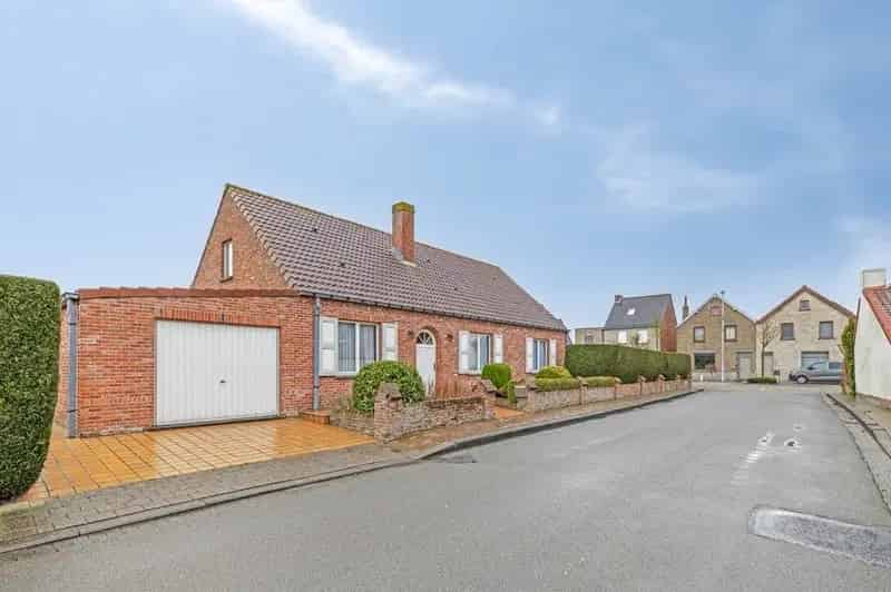 Bungalow te Adinkerke 2 slaapkamers ruime garage